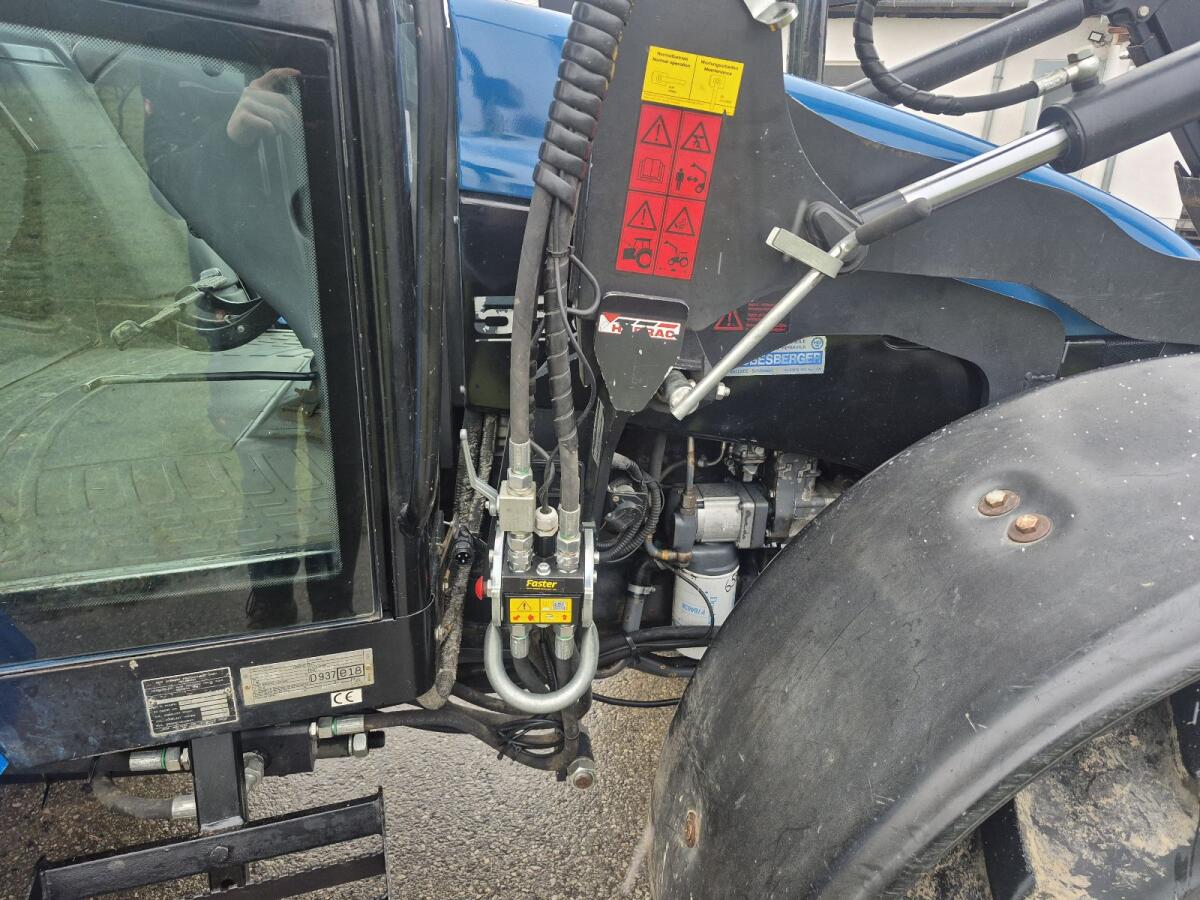 New Holland 5635 3