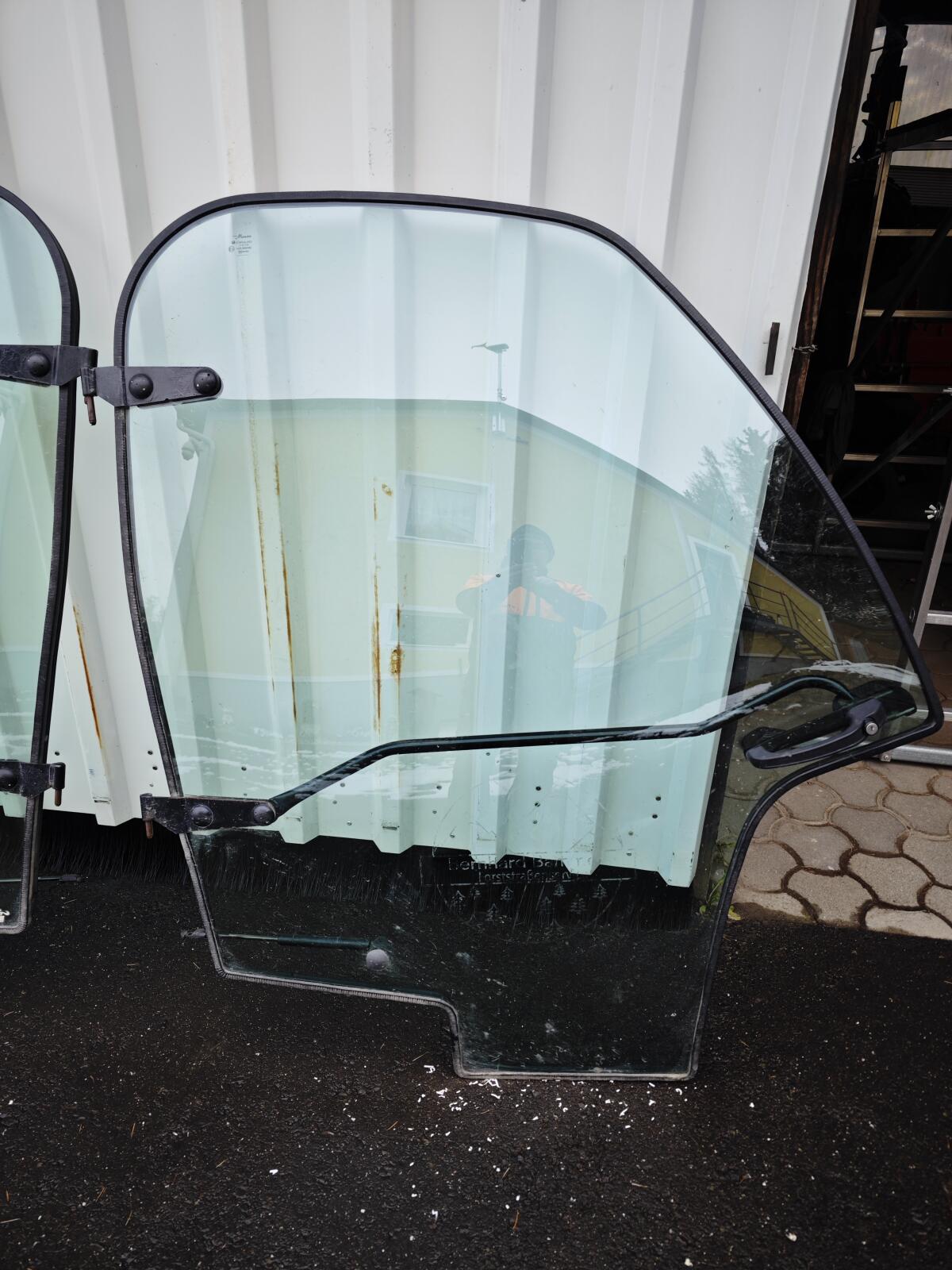 John Deere Gator XUV Glastüren 2