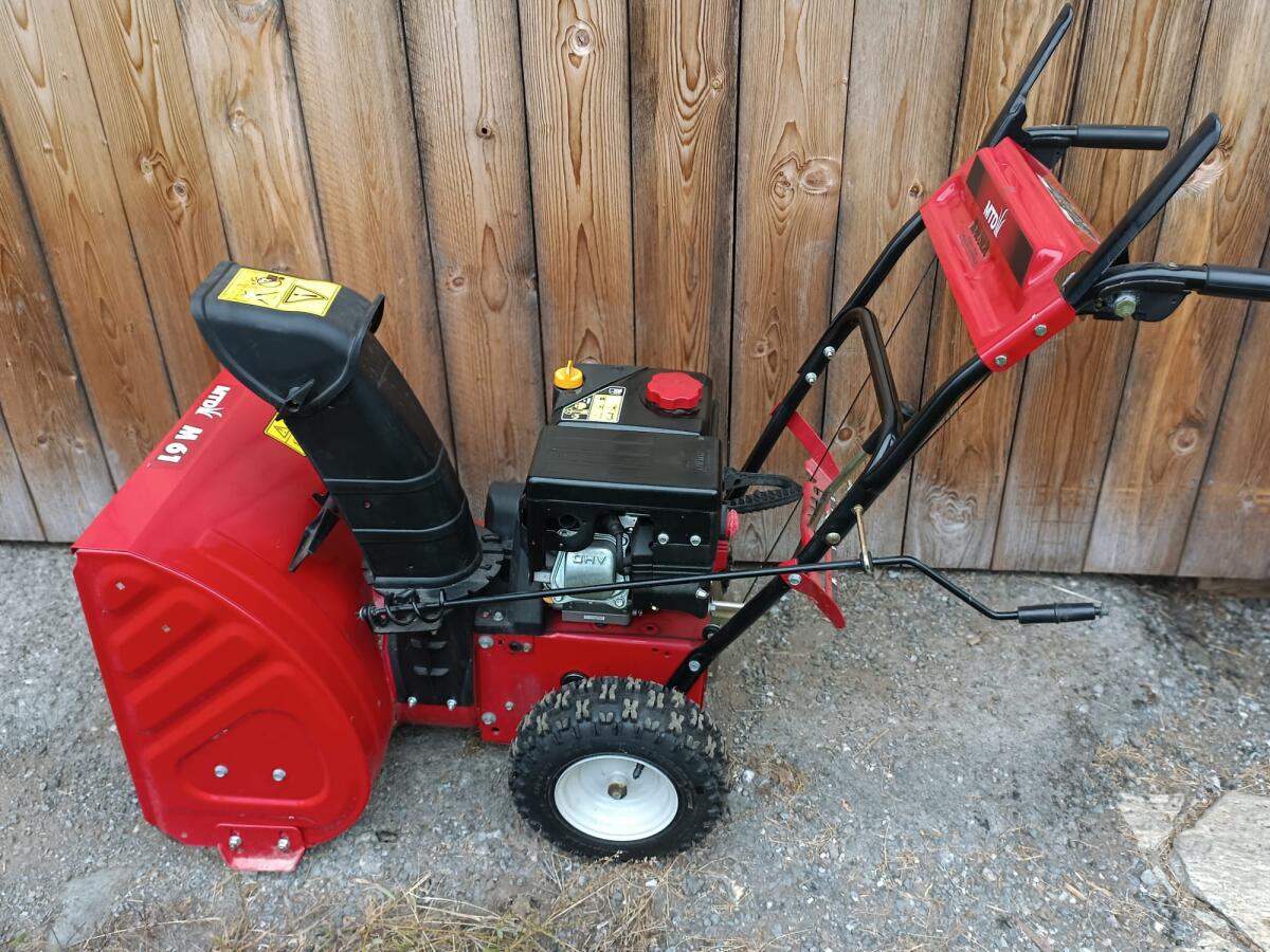 Schneefräse neuwertig 3