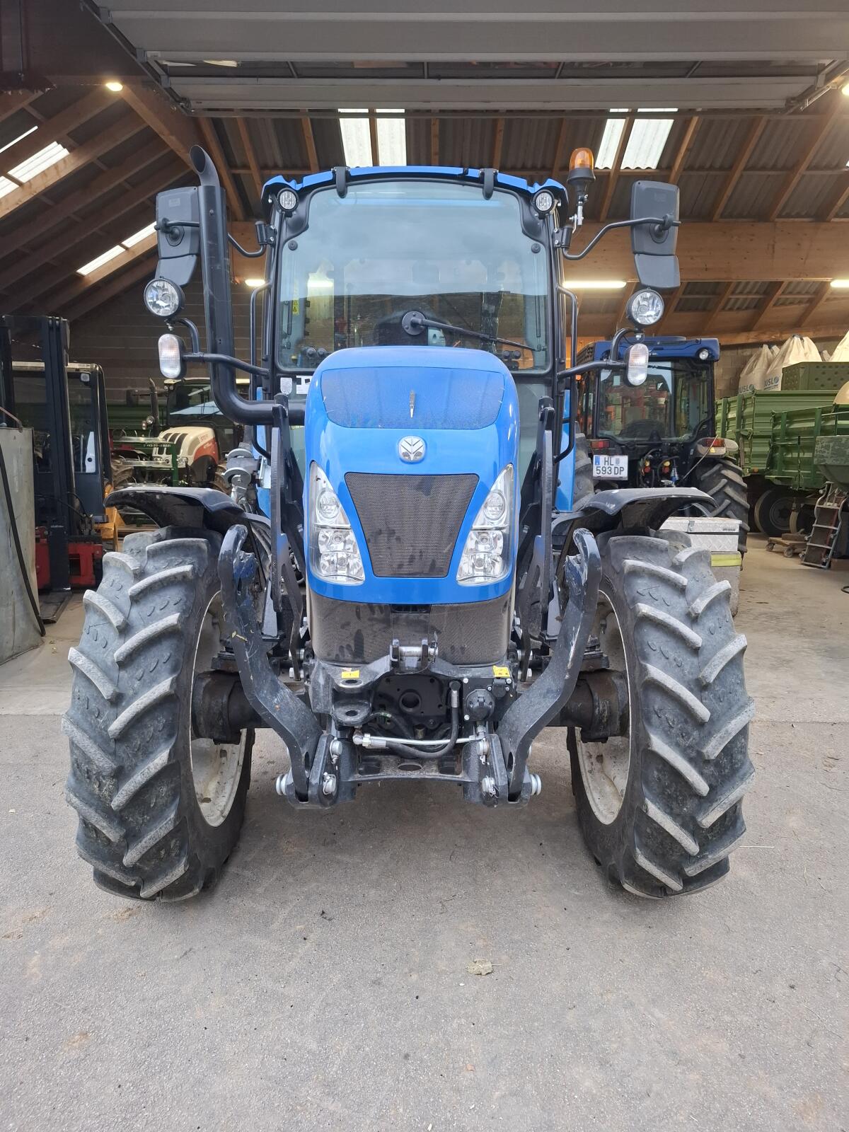 Verkaufe New Holland T5.100 DC 1