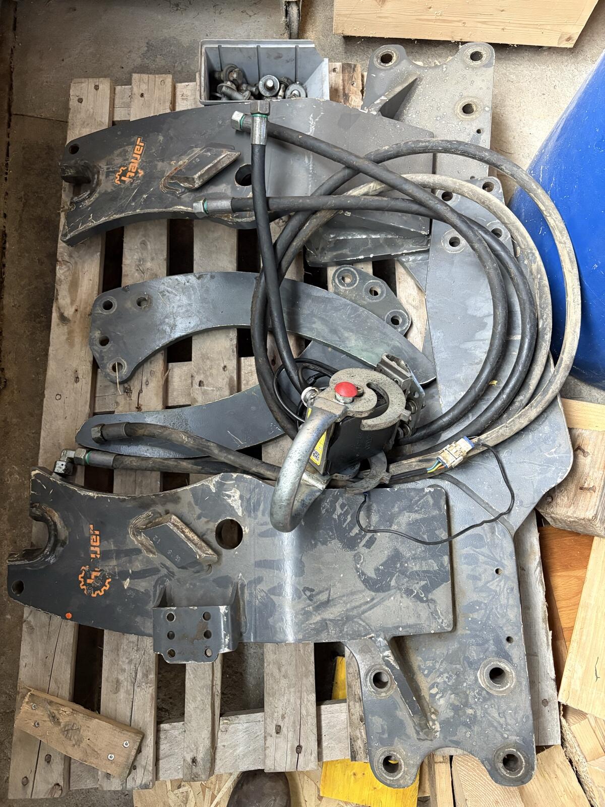 Frontladerkonsole Fendt 309c Hauer 1