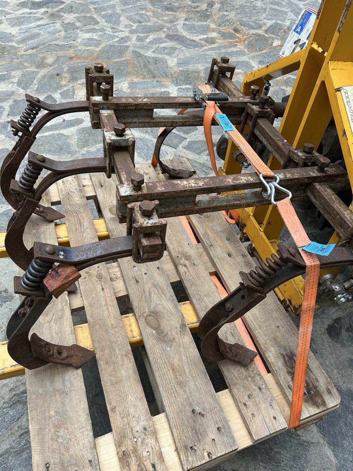 Grubber, Kultivator für Holder Knicklenker 3