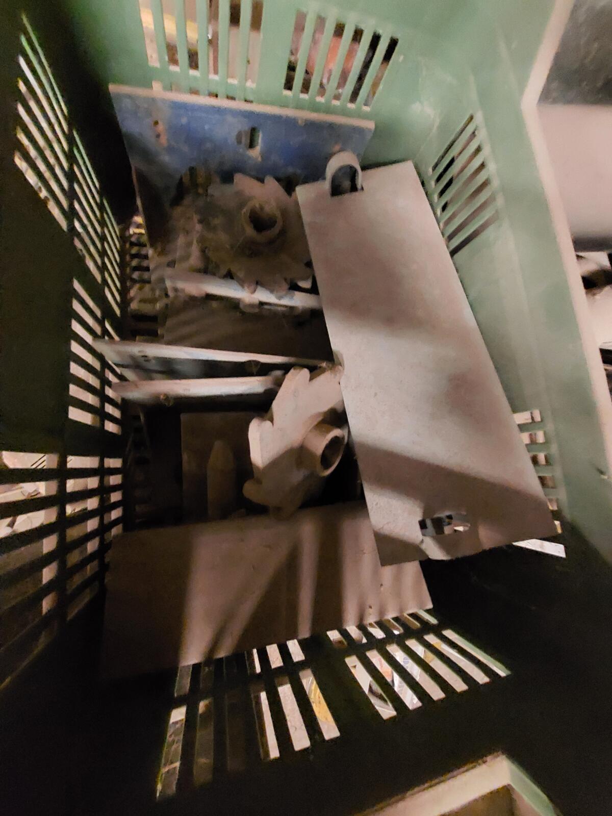 Dewa Pressballenmaschine mit Sägerät 3