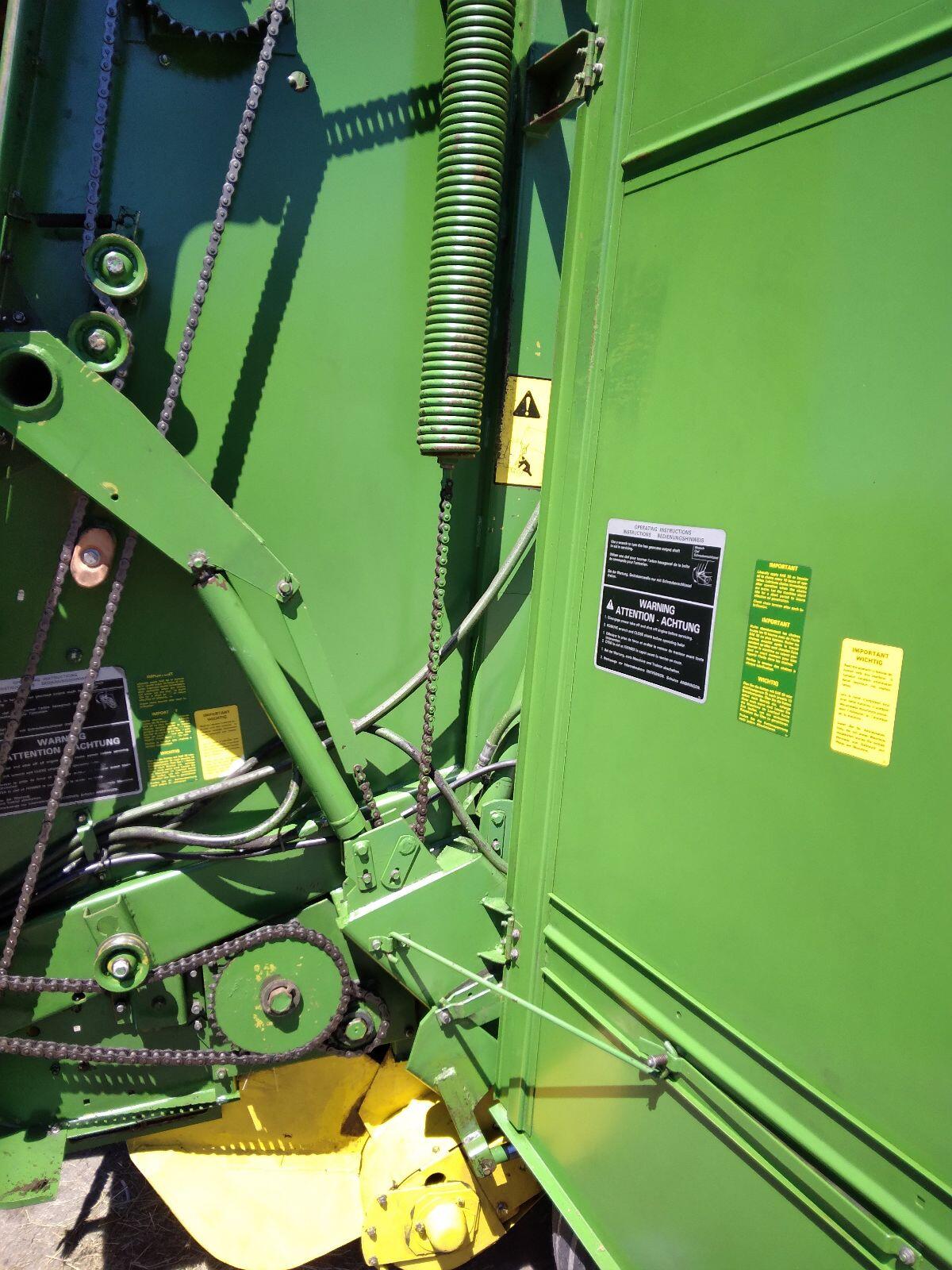 Rundballenpresse John Deere 550 3