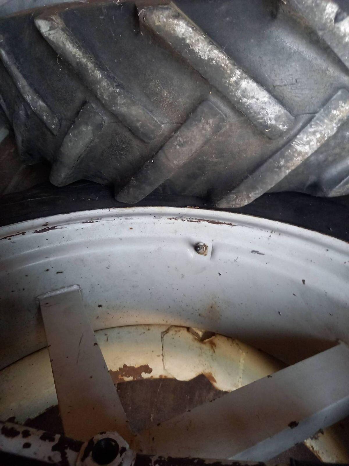 Traktorreifen Zwillingsräder 12.4-28 1