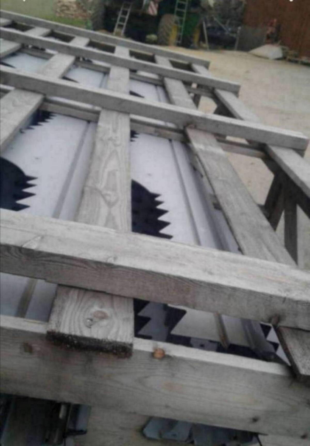 Hordenschüttler John Deere W440 Sampo und Schüttlerwellen 1