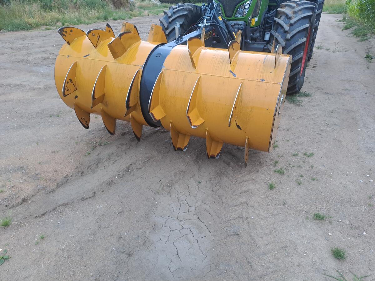 Mammut Siloverteiler SF 230 Gigant 2