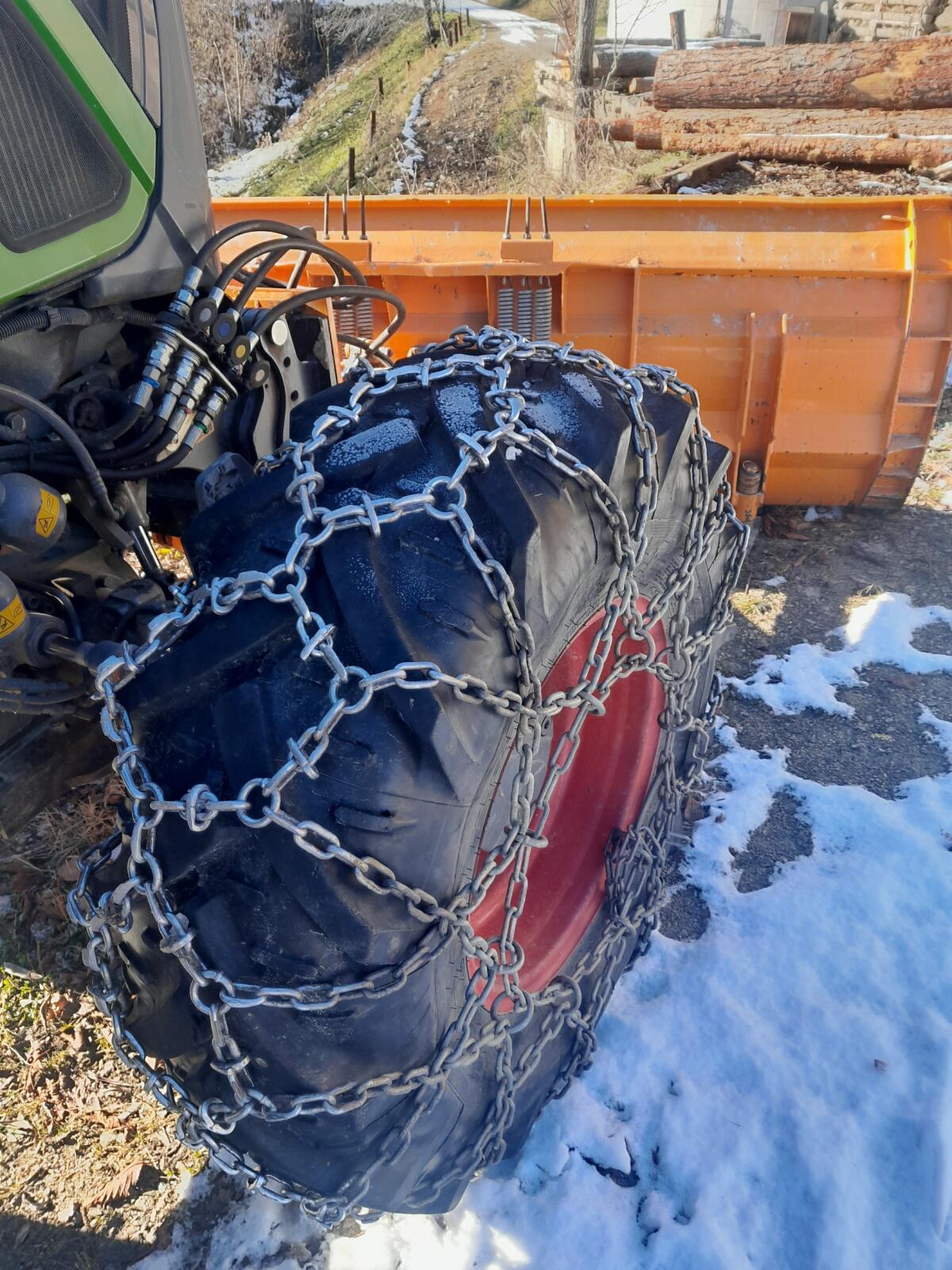 Pewag Schneeketten Universal E vorne und hinten 2