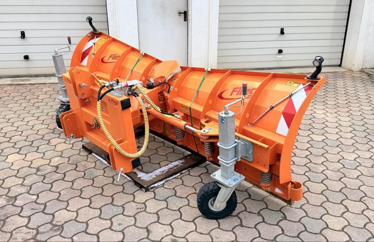 Fliegl Mammut Vario Schneepflug Schneeschild Hauer Hydrac 1