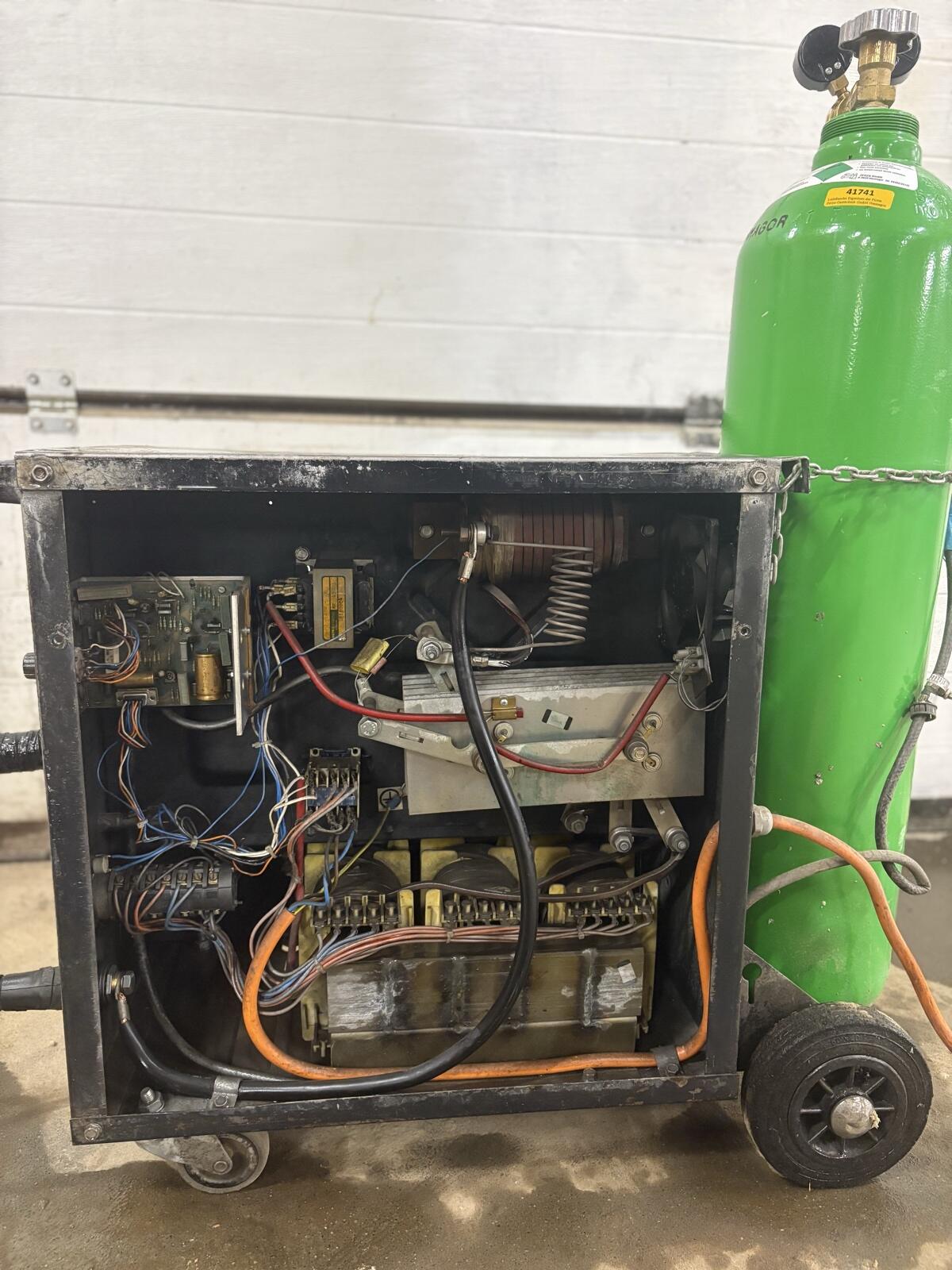 Schweißgerät komplett – MIG/MAG inkl. Zubehör & Draht 2