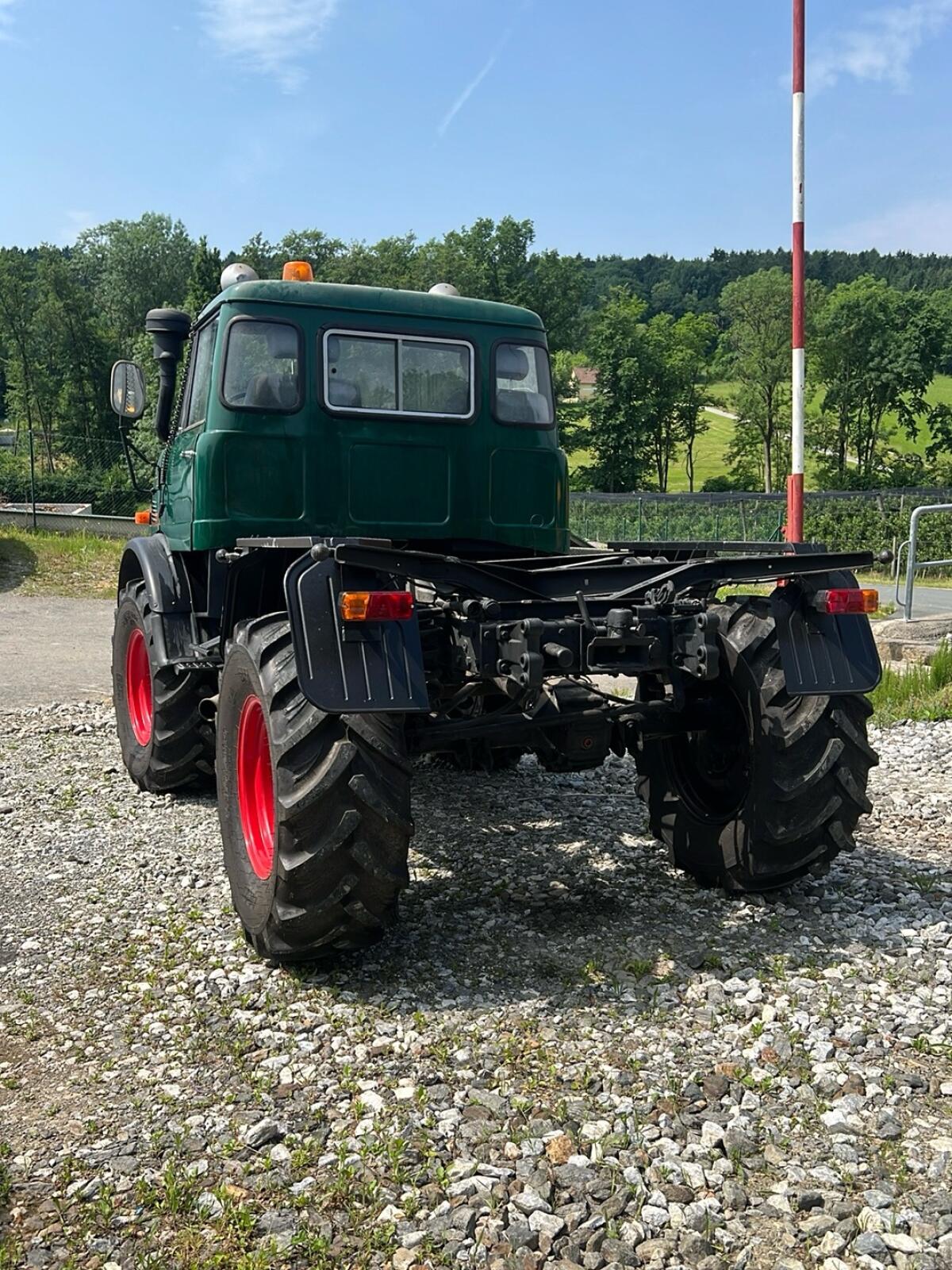 Unimog 406 U84 3