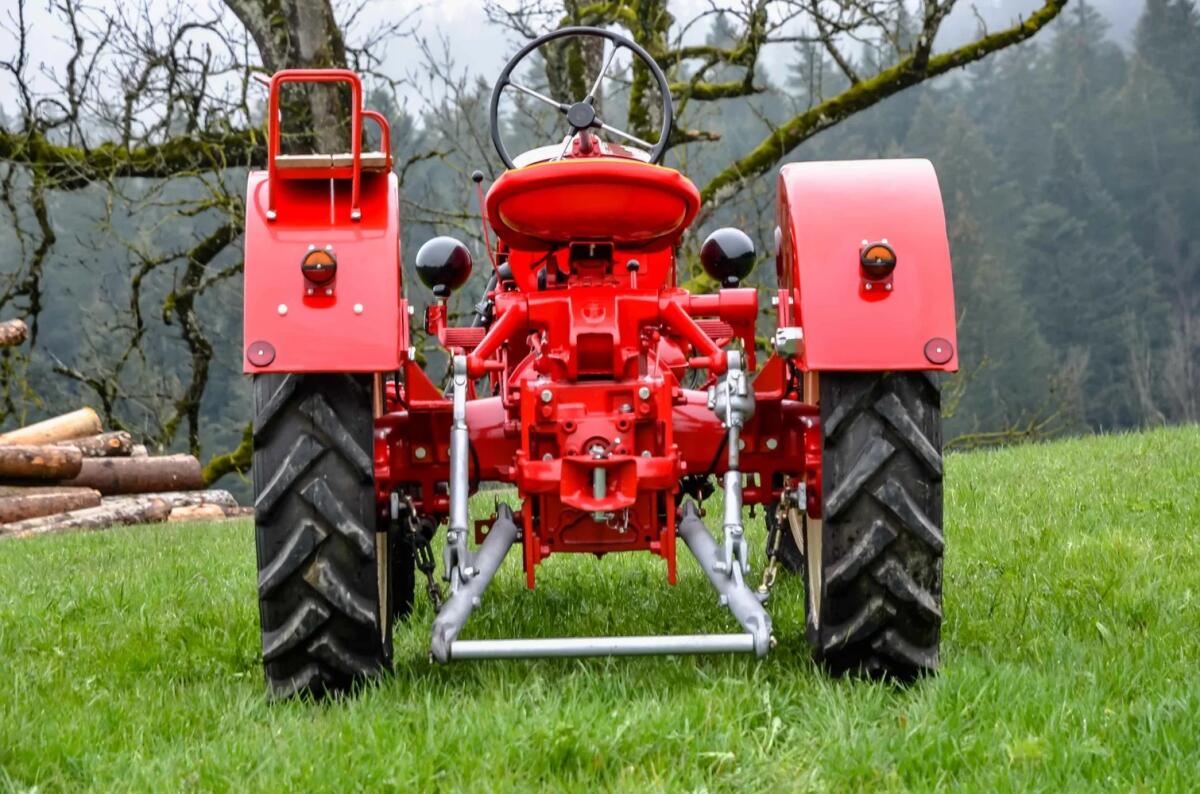 Porsche 218 Traktor 3