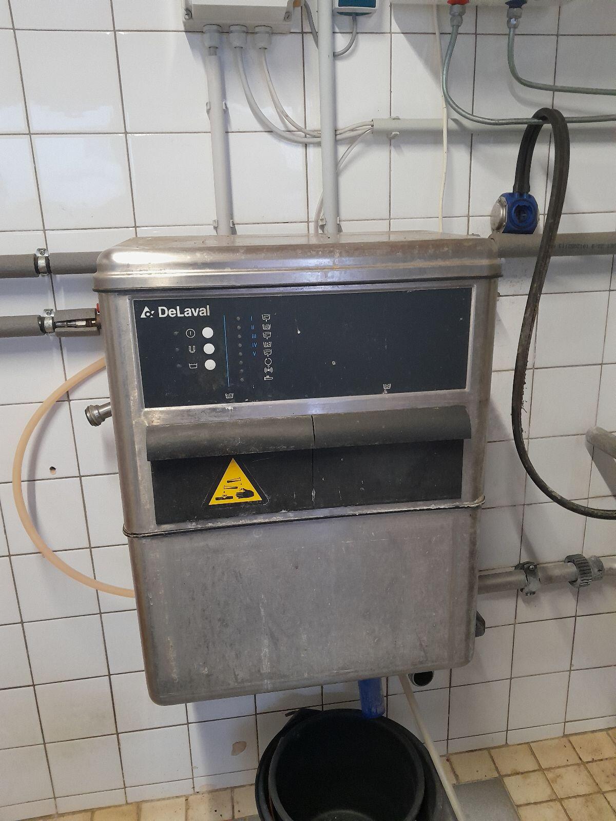 DeLaval Waschautomat 1