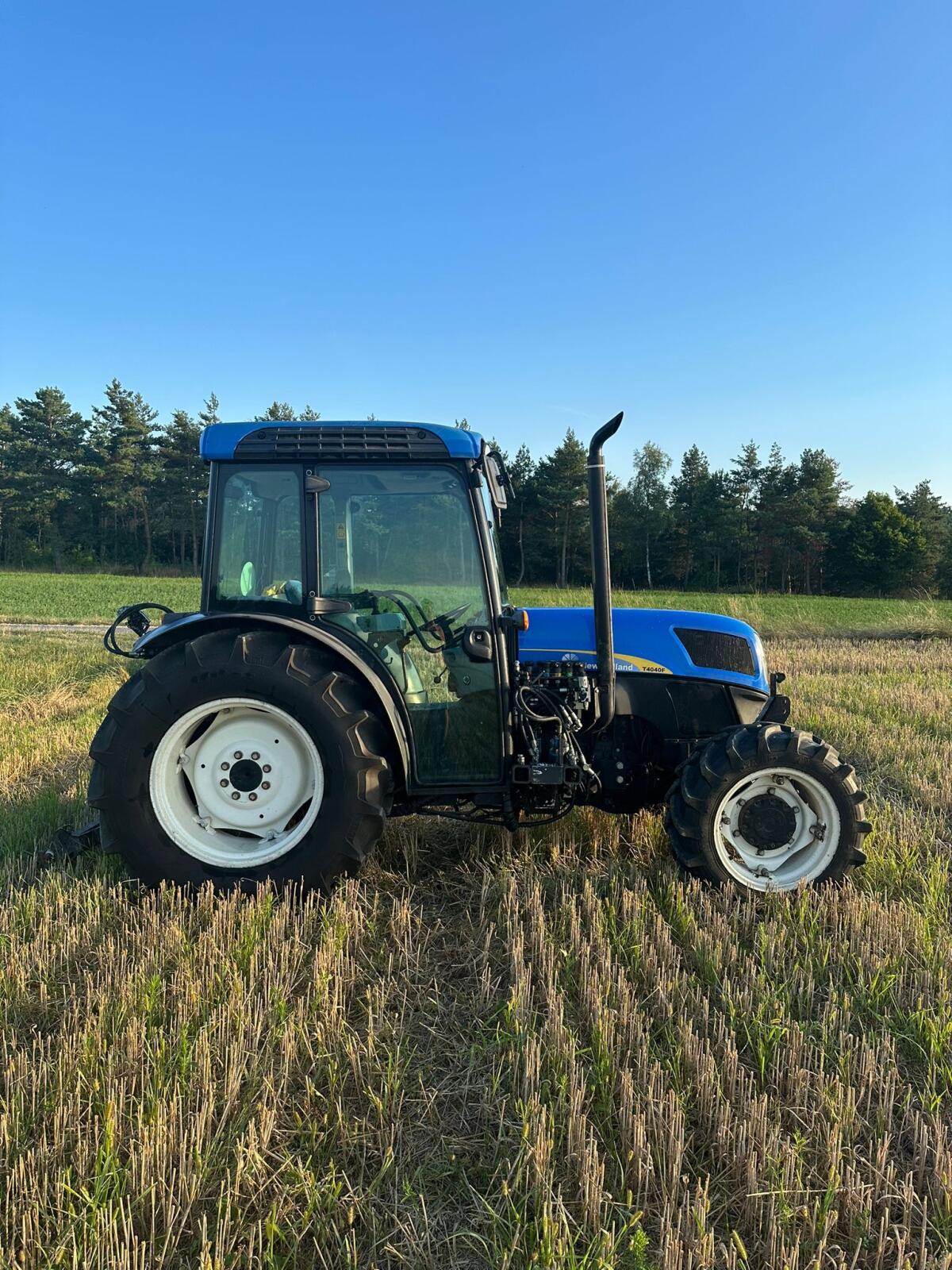 New Holland T4040F 2