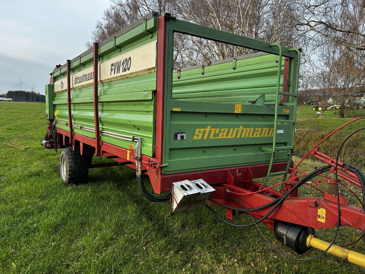 Strautmann Futterverteilwagen, Futterwagen, Brennholzwagen 2