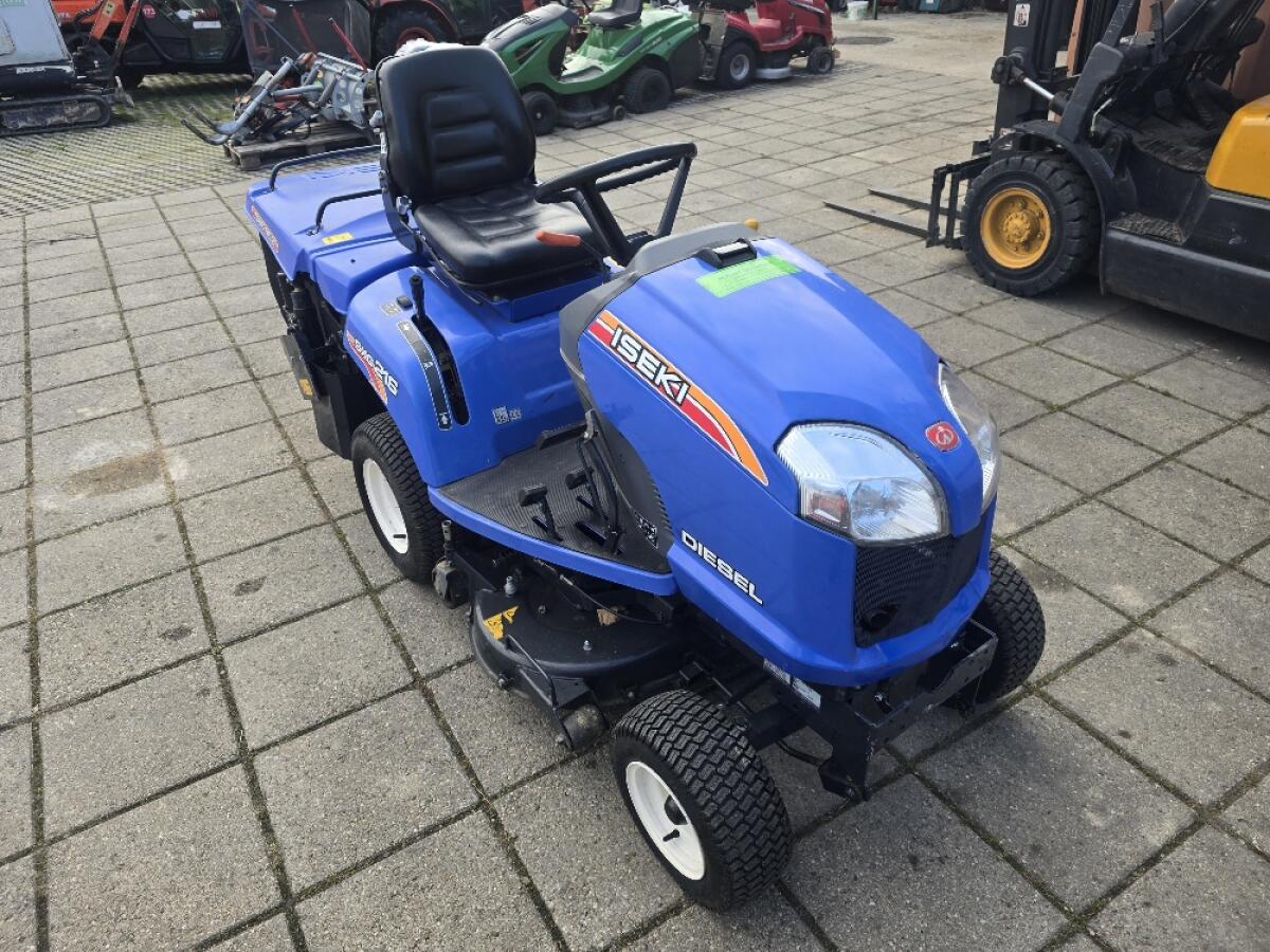 ISEKI Rasentraktor SXG 216, el. Korbentleerung 2