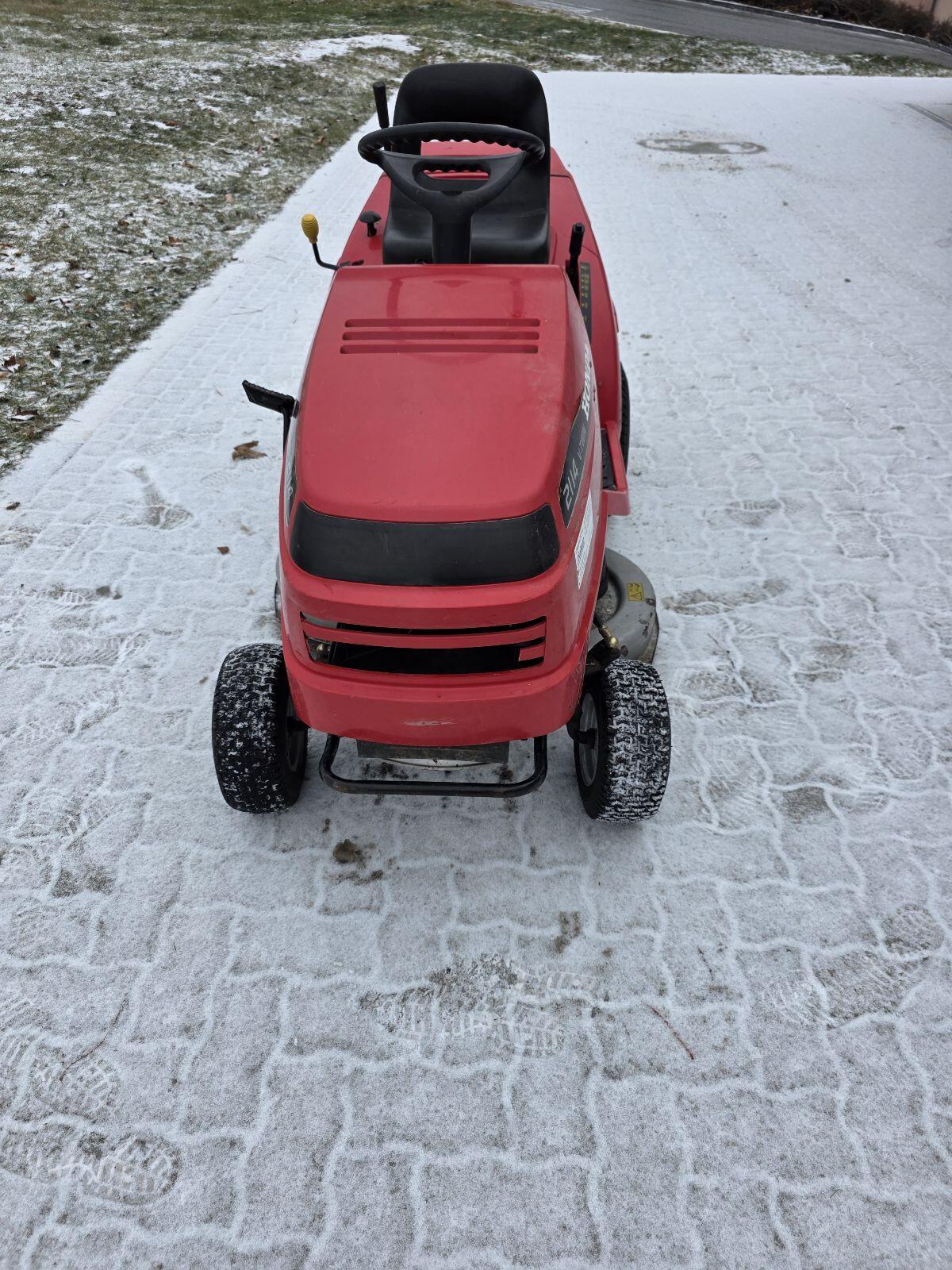 Rasentraktor Honda, 2 Zylinder 3