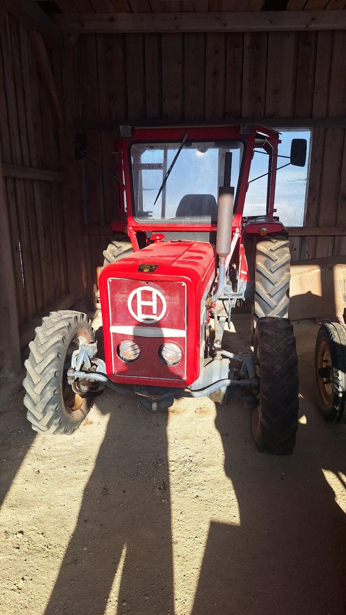 Lindner 450 Allrad Pickerl frei 1