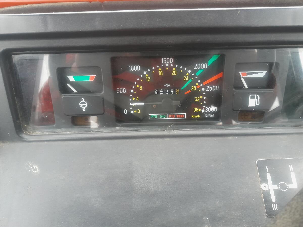 Fiat 50-66S Traktor 3