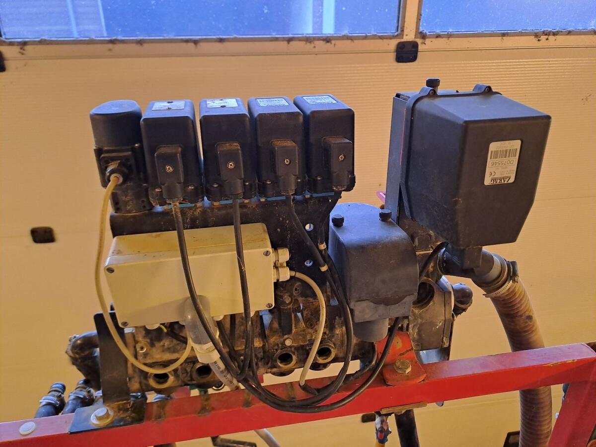 Holder DC 205 + Steuerkasten Dosicontrol e3 2