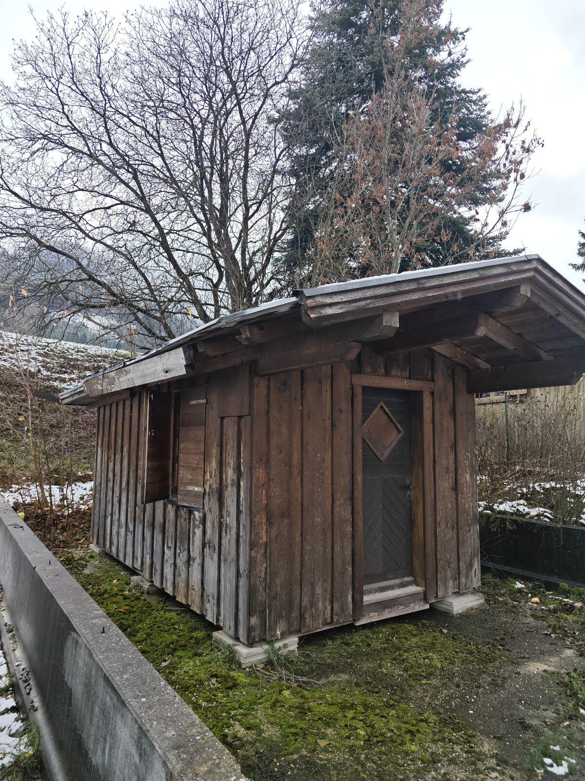 Gartenhaus mit Heizung und Stromanschluss 2