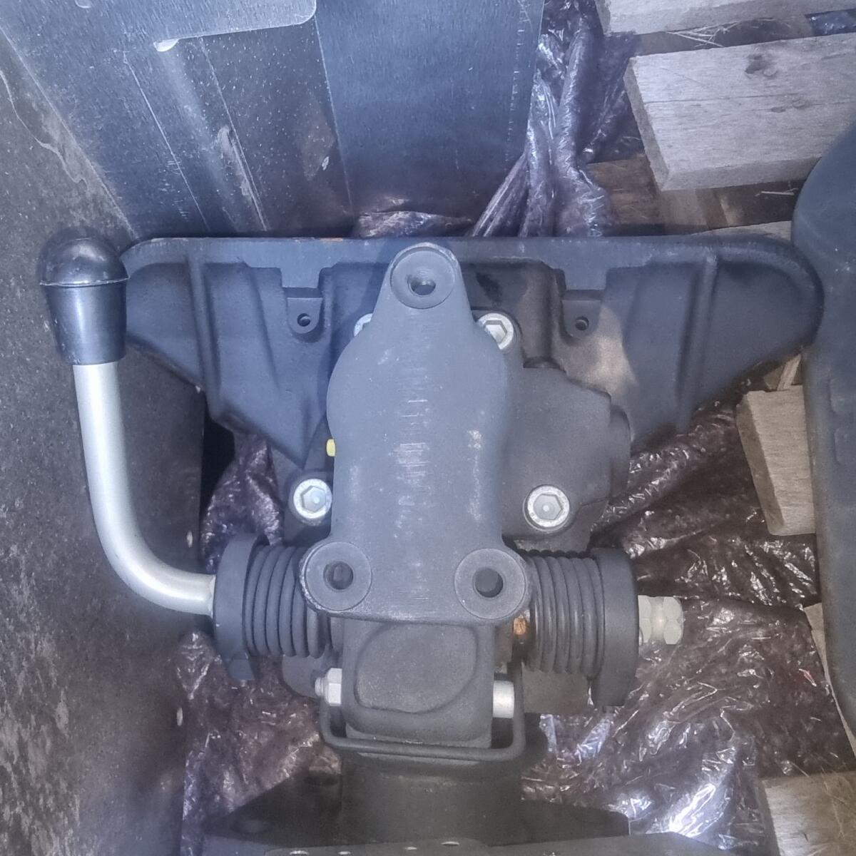 NEU Anhängerzugmaul Rockinger (Jost) 50er Bolzen RO500A66000 3