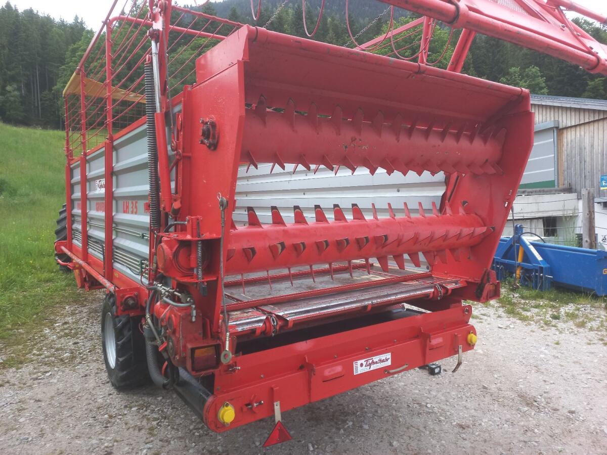 Dosierwalzen und Querförderband von Gruber Ladewagen 2