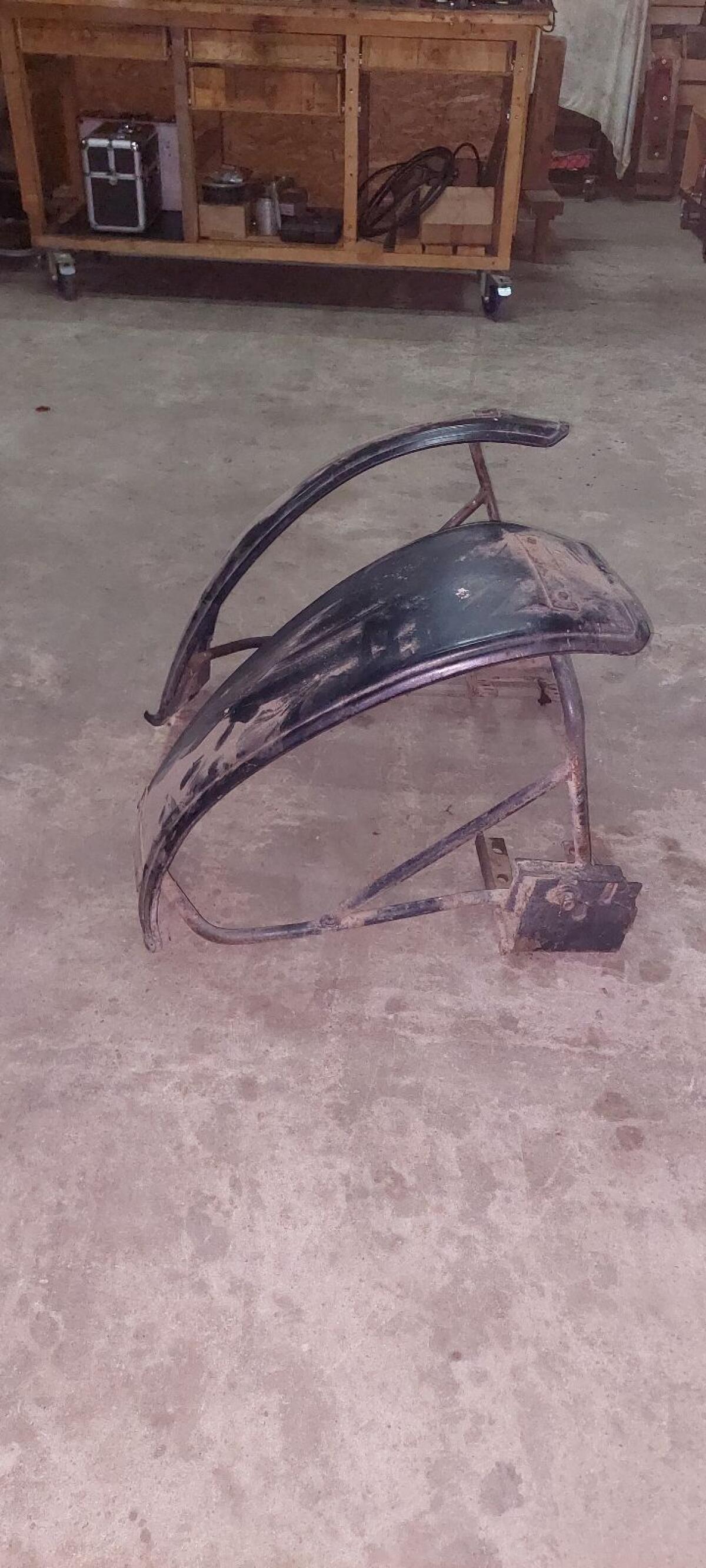 Kotflügel vorne Steyr 8080 8090, komplett 3