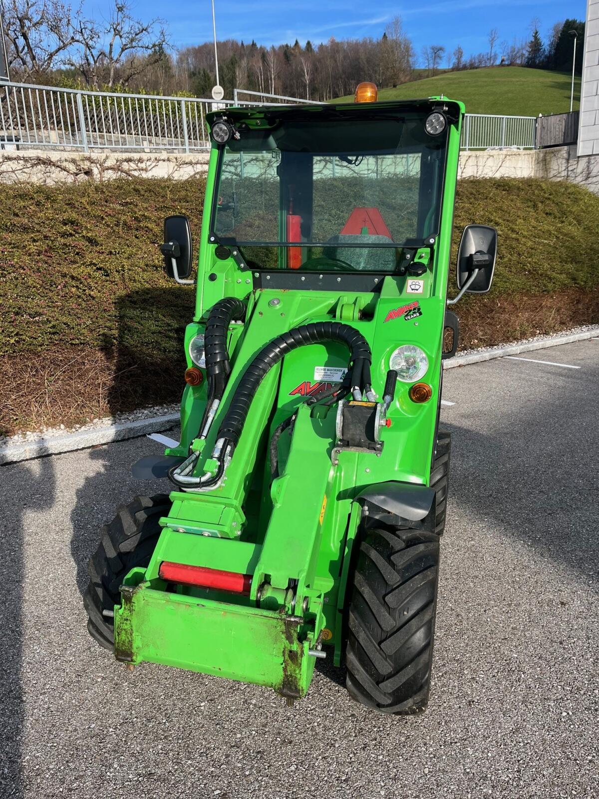 Hoflader AVANT 528 mit Vollkabine 1