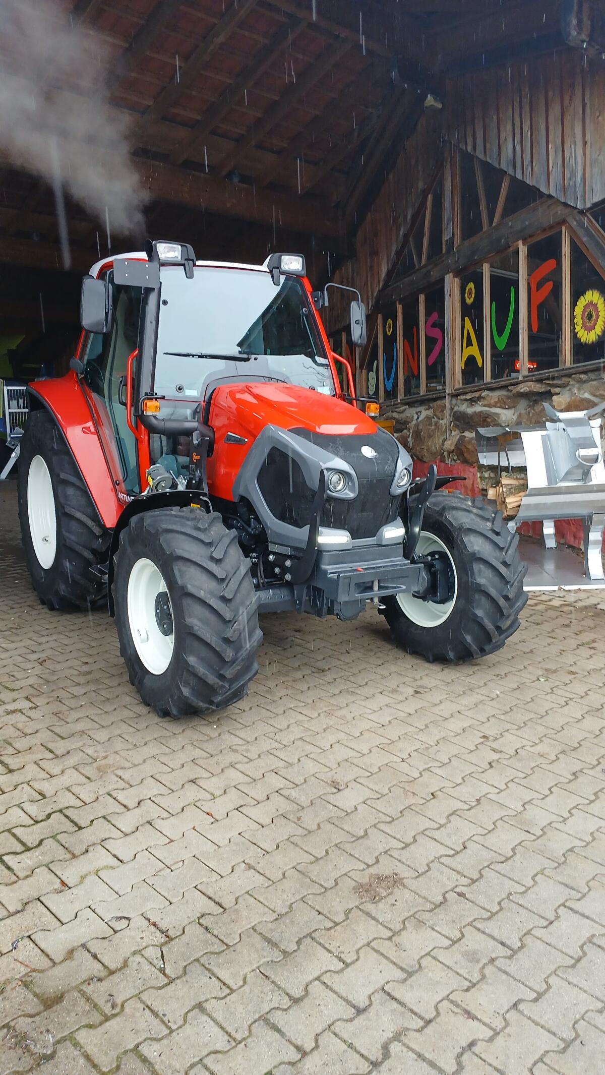 Lindner 75 LS Traktor Schlepper 1