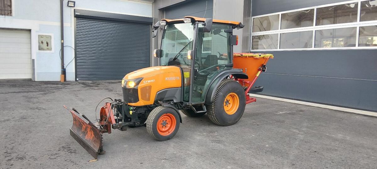 Kubota STW 40 STV Allrad Diesel Kommunal Winterdienst 1