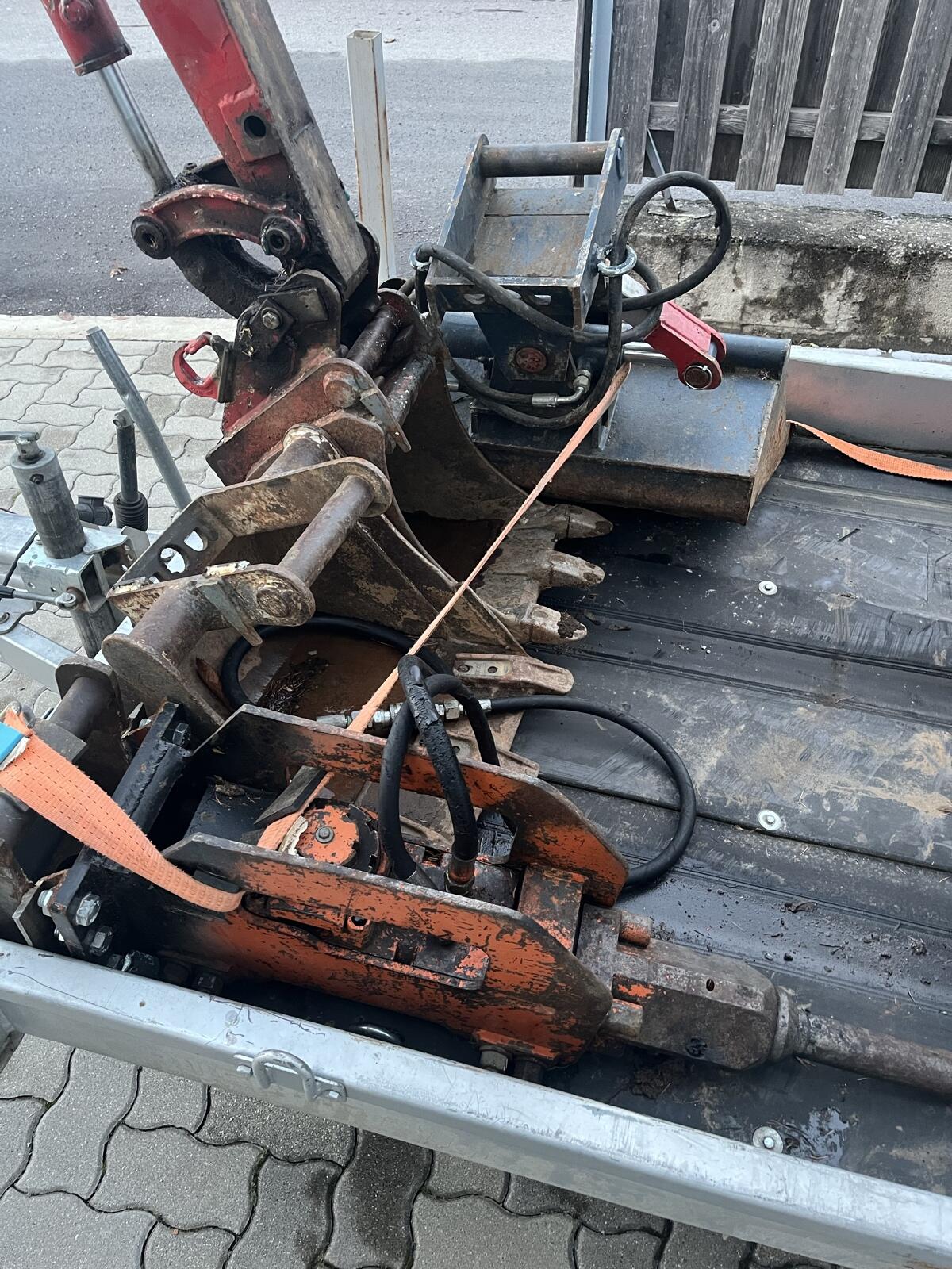 Kubota KX41-2 mit Anhänger 2