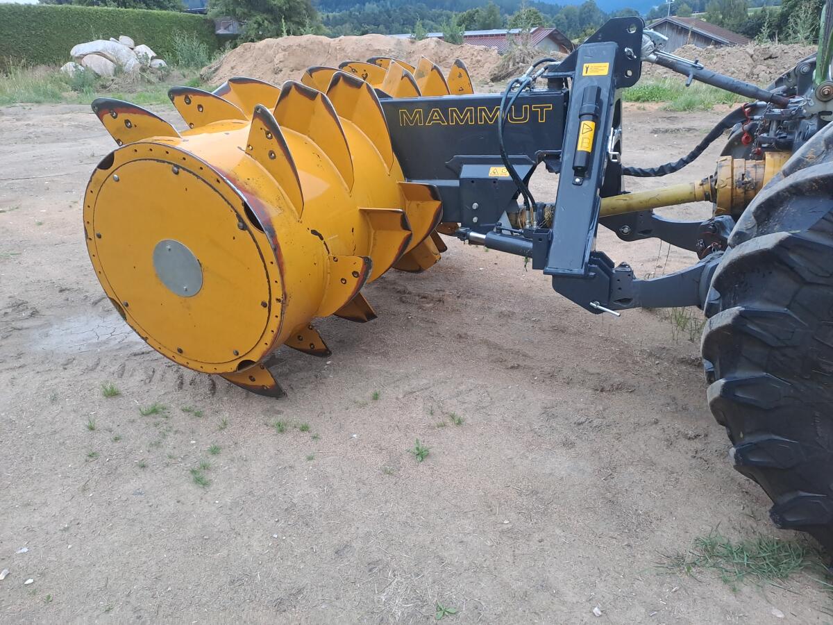 Mammut Siloverteiler SF 230 Gigant 1