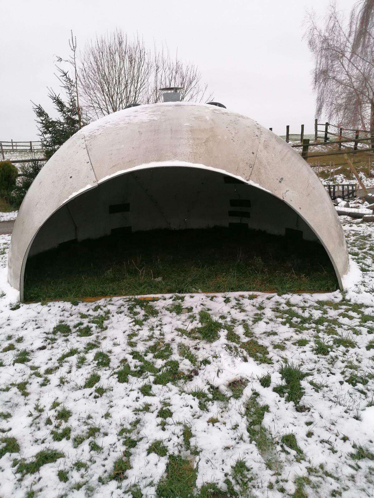 Verkaufe Kälberiglo 1