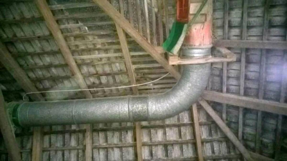 Heuverteileranlage mit Maier Gebläse 3