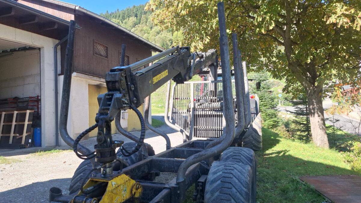 Forstanhänger Palms 12D mit Kran K840 2