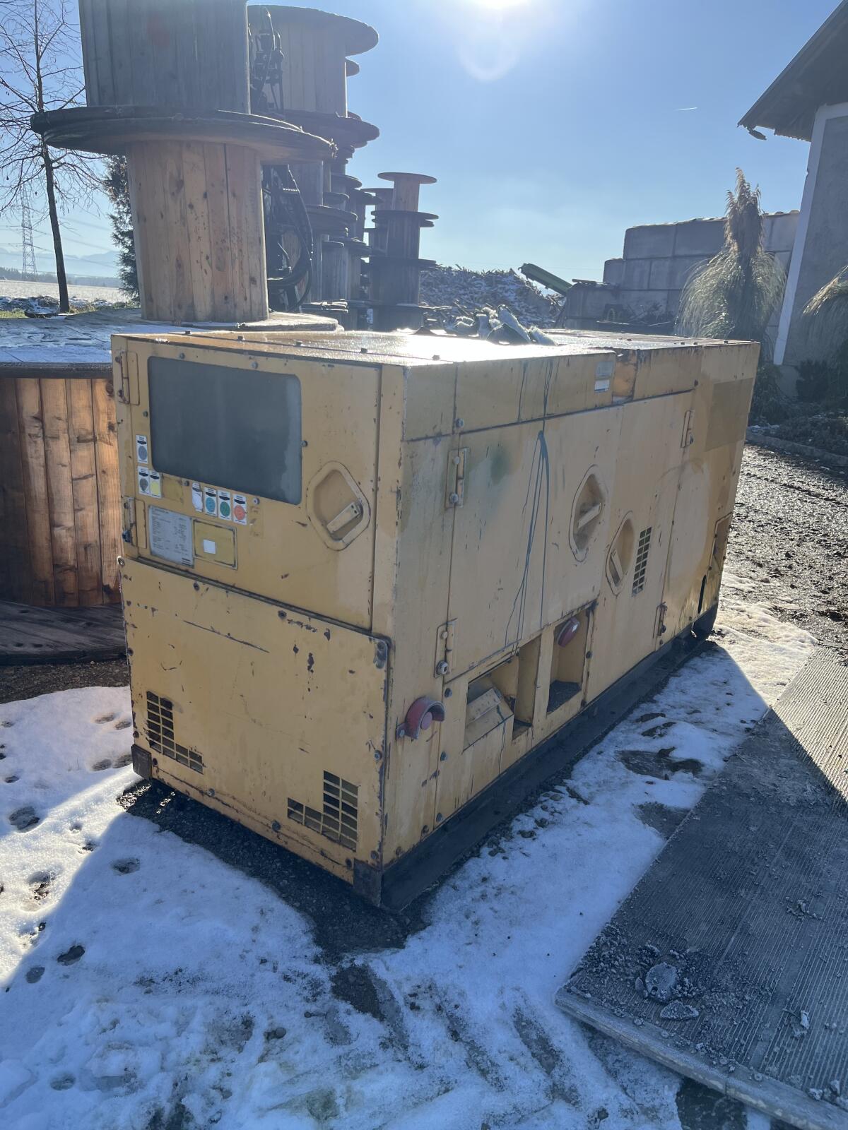 Notstromaggregat zu Verkaufen 3