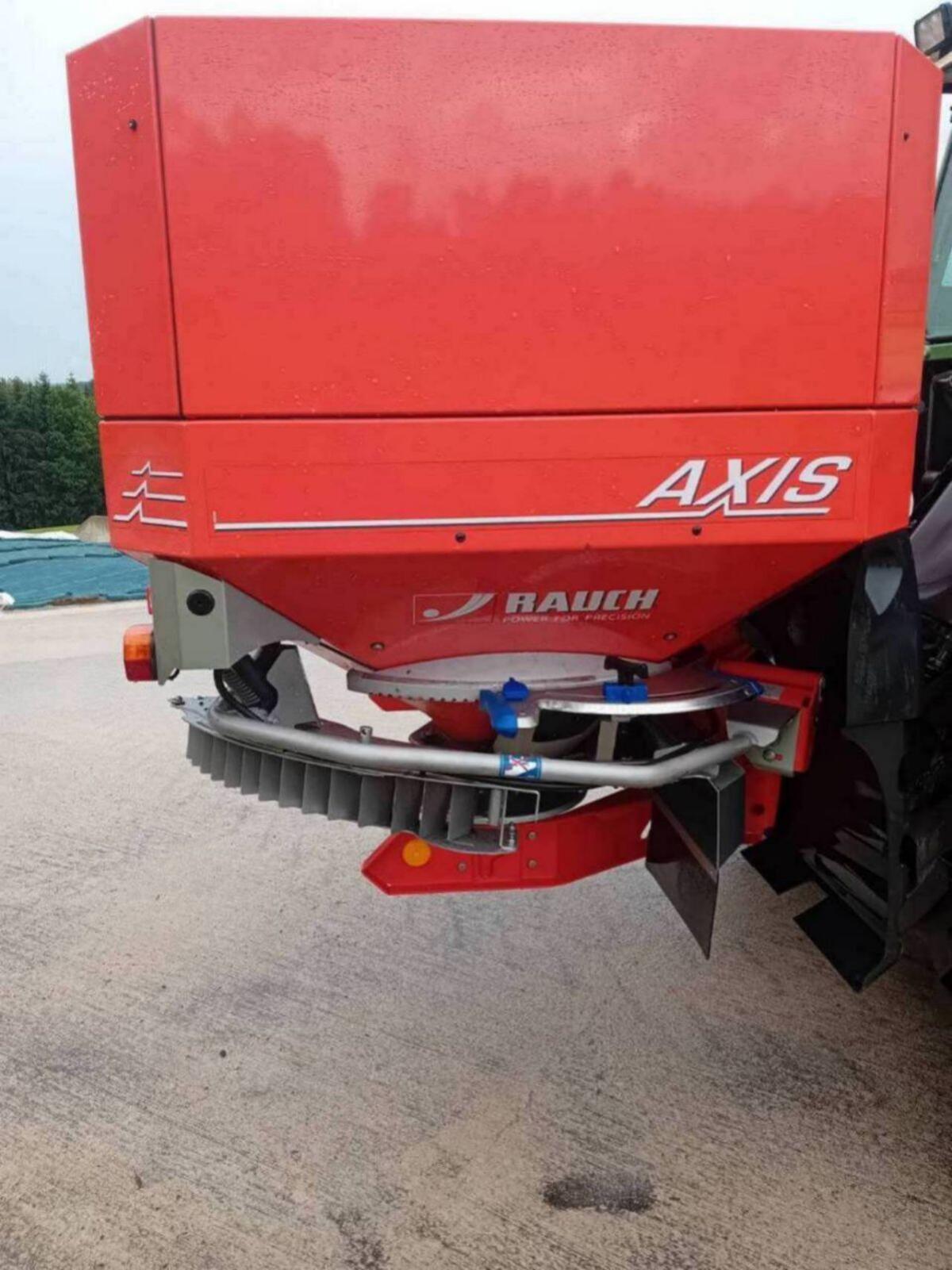 Verkaufe Düngerstreuer Rauch Axis 30.1 3