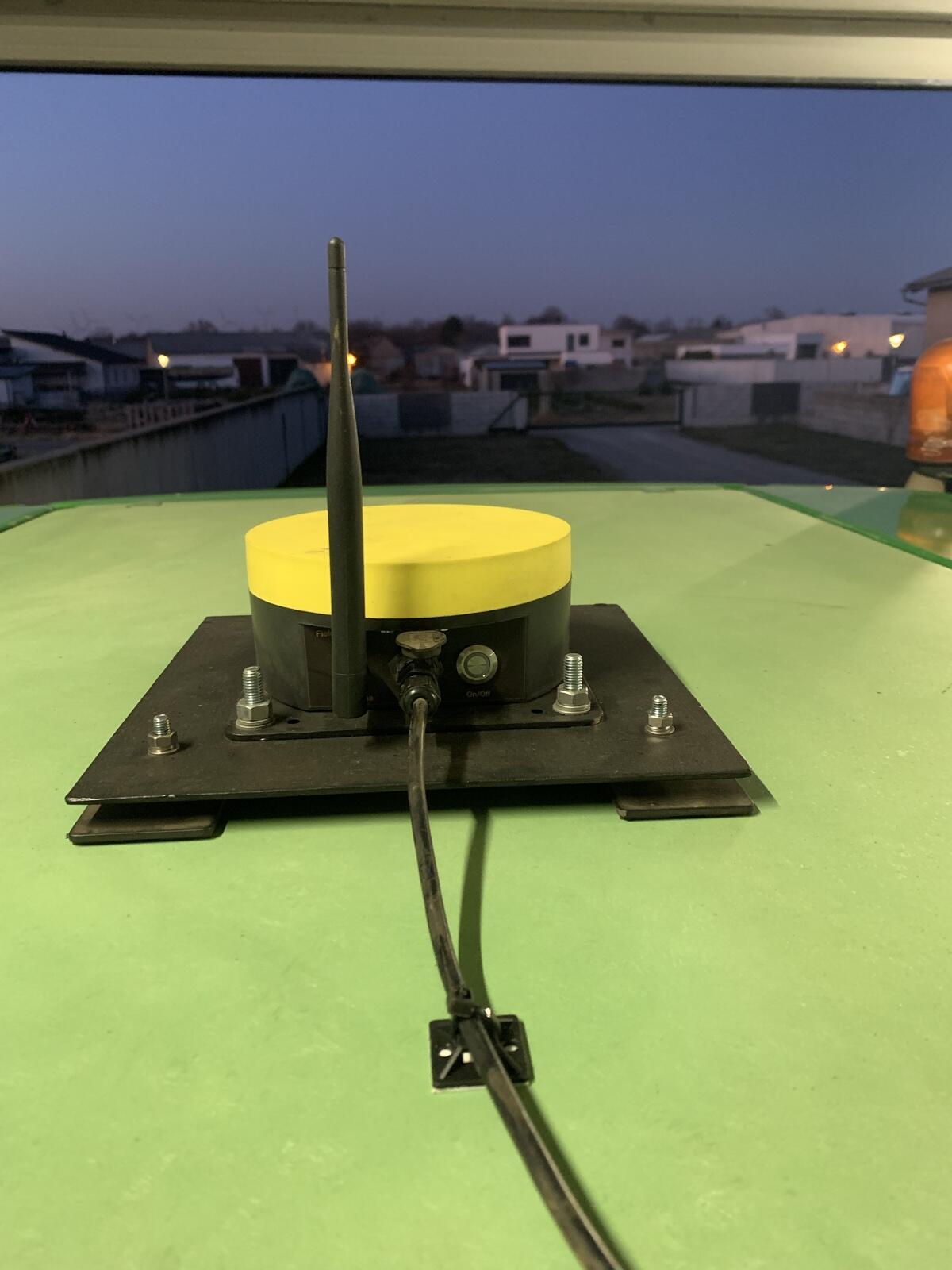 Fieldbee Autosteer RTK Lenksystem 2