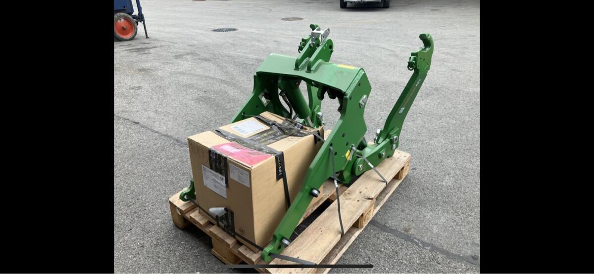 Fronthydraulik Stemplinger passend zu John Deere 6090-6120M 3