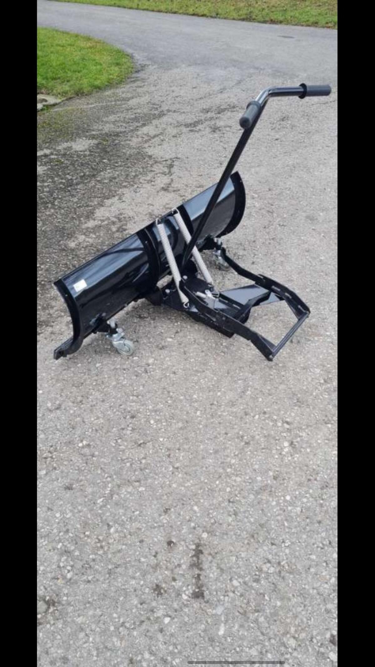 Schneeschild Kova Schneepflug Husqvarna Rider Rasentraktor 3