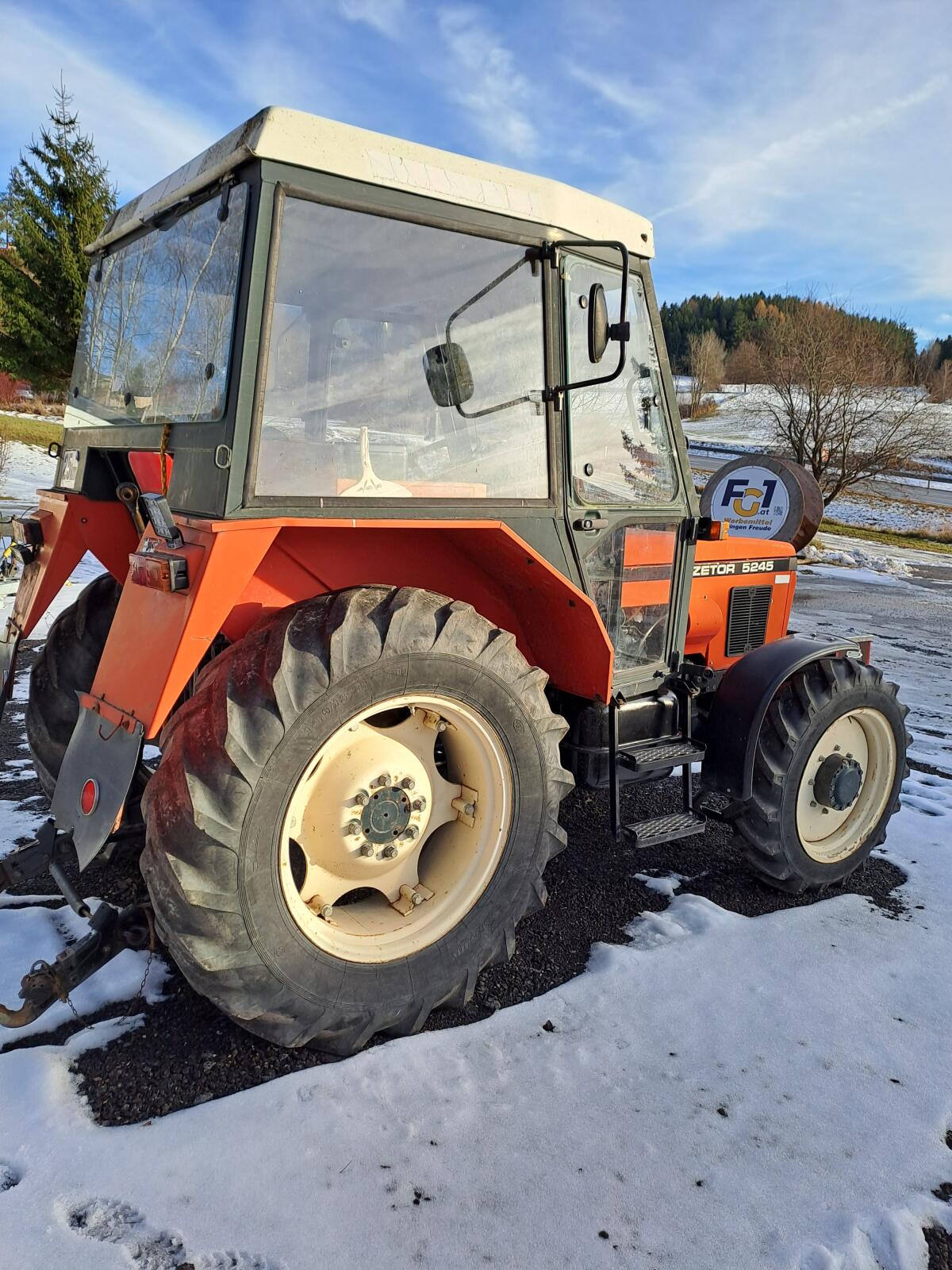 Traktor Zetor 5245 3