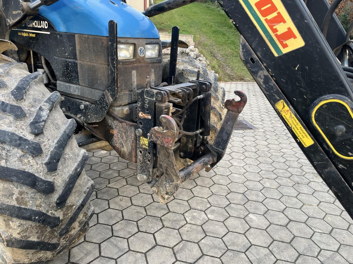 New Holland TS 110 2