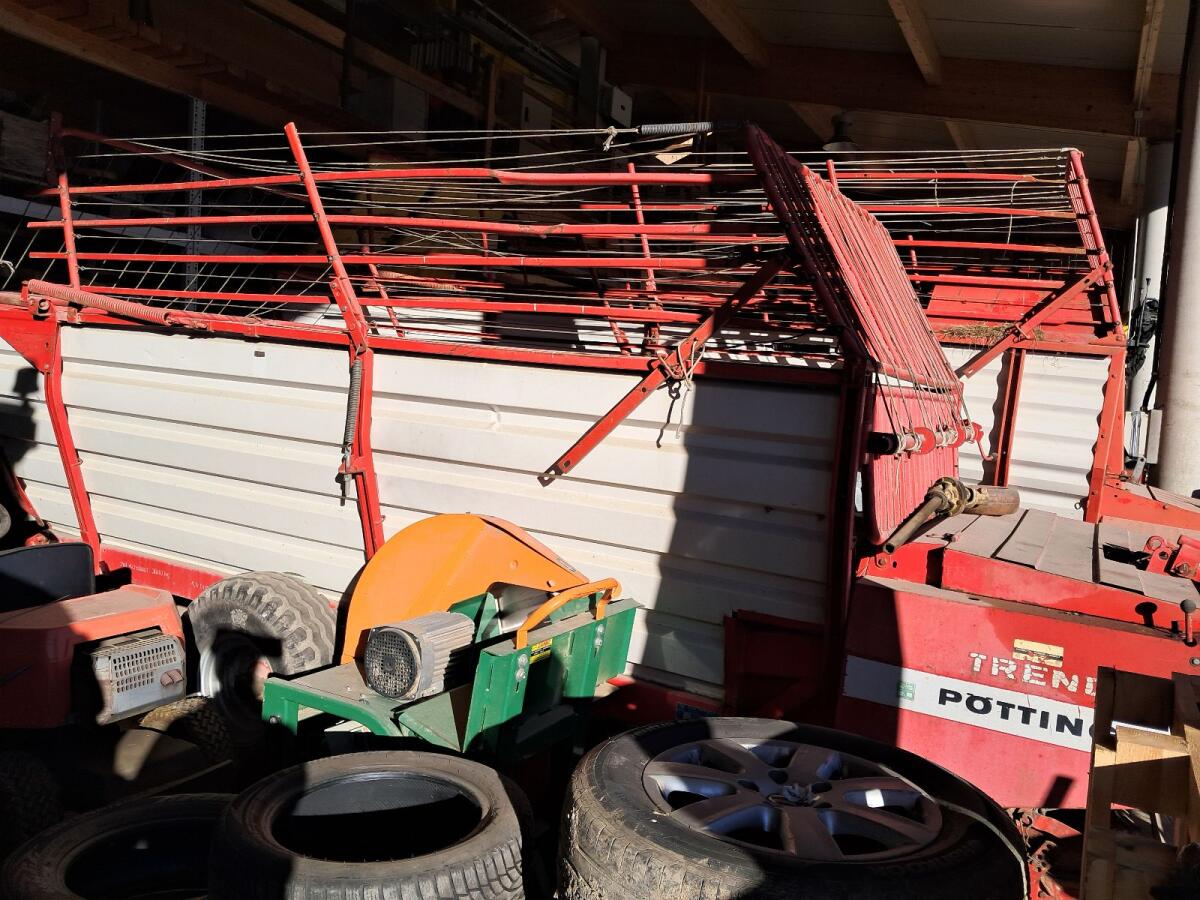 Pöttinger Ladewagen 1