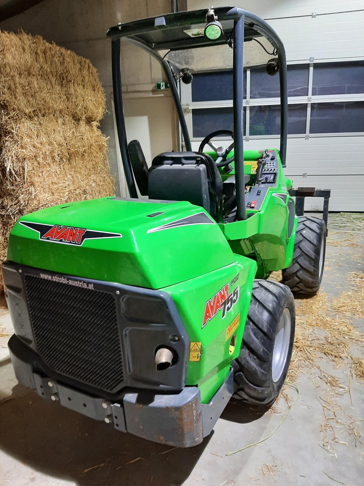 Hoflader Avant 755i 2