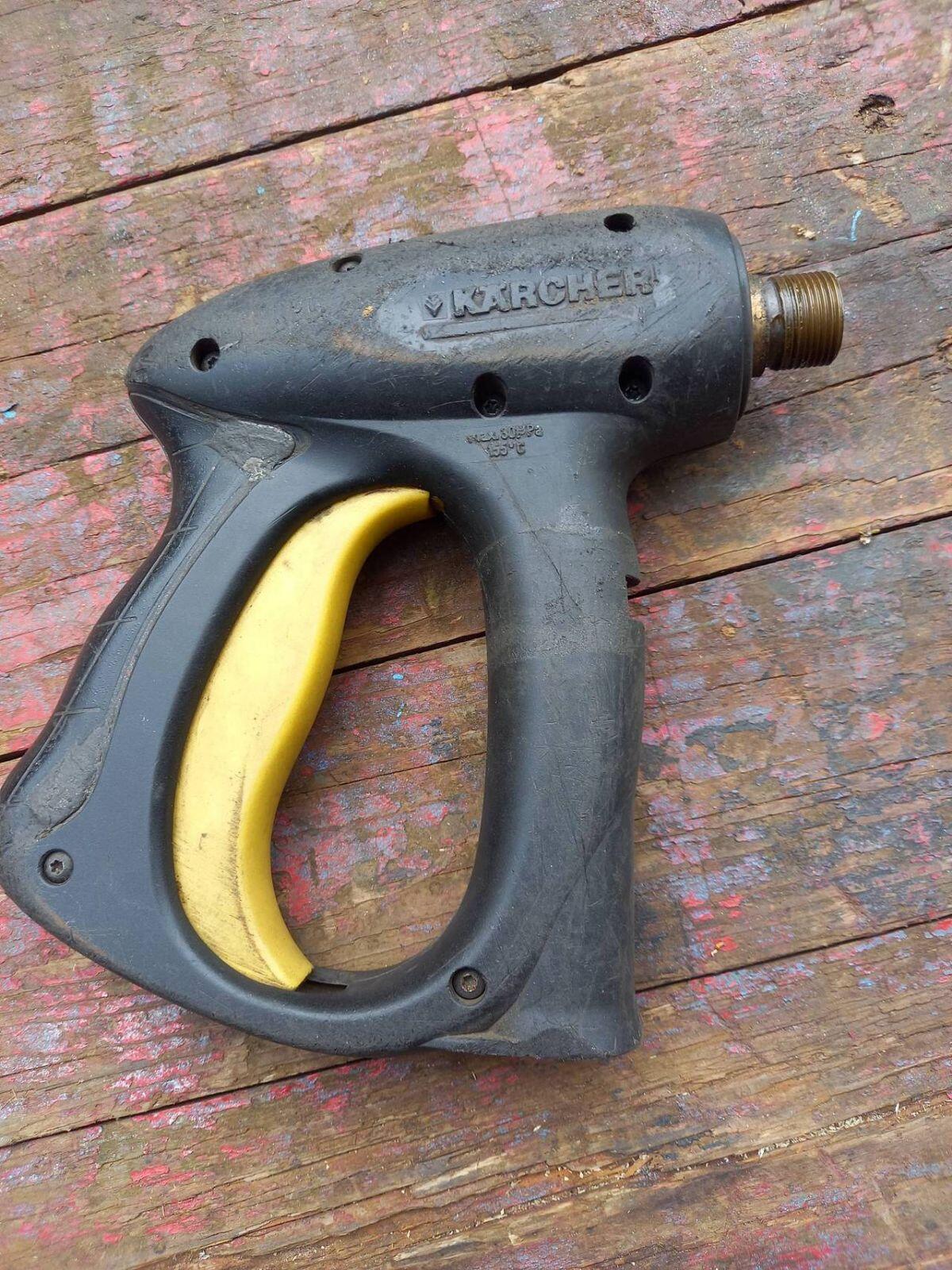 Defektes Griffstück Kärcher 3