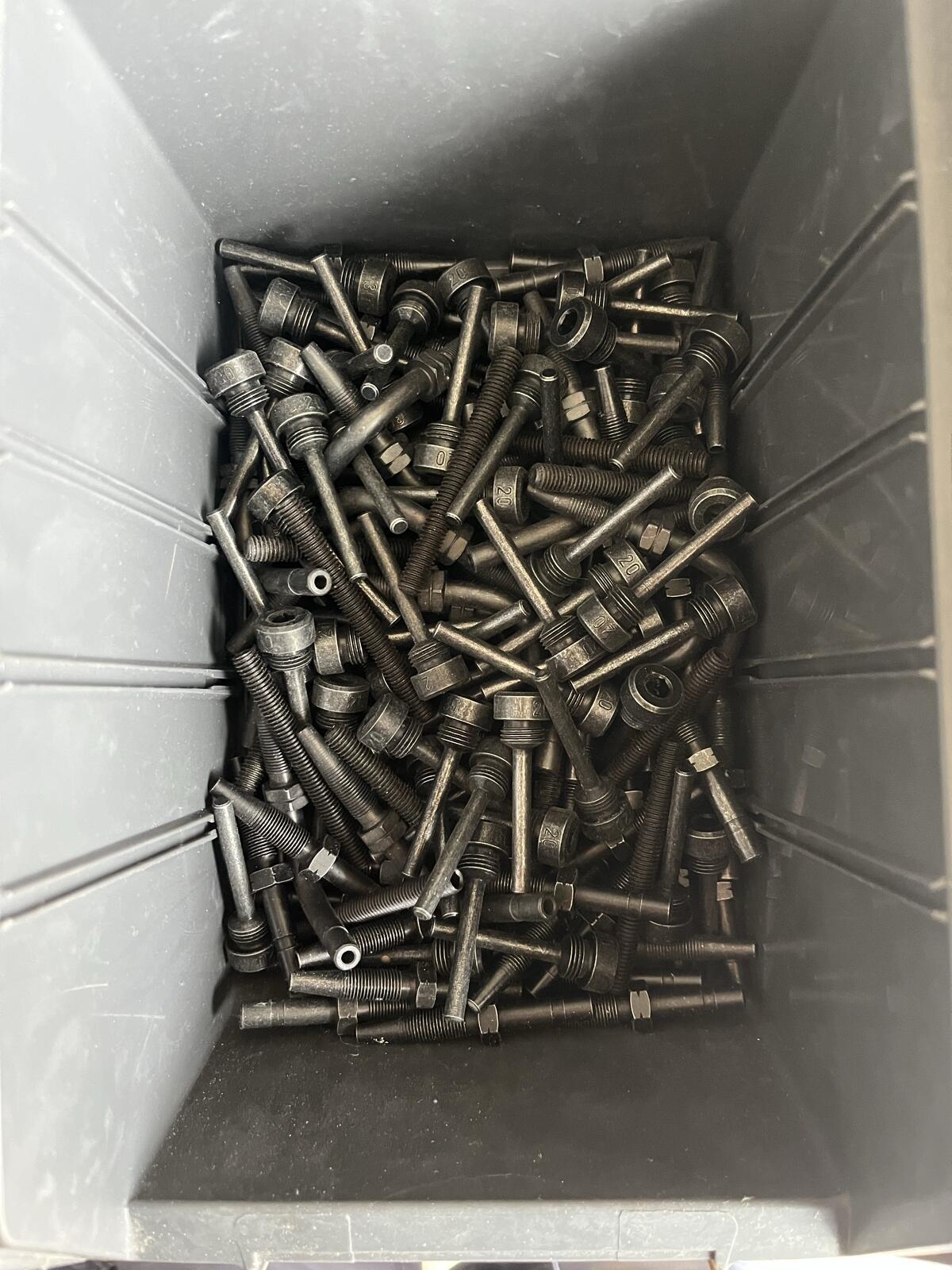 Div. Luftanschlüsse 3