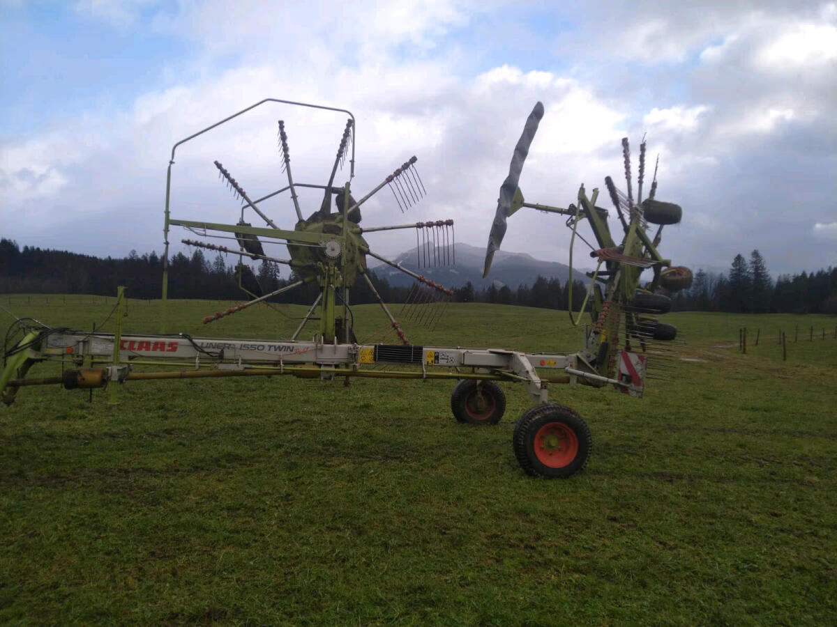 Claas Liner 1550 Twin Profil Seitenschwader 3