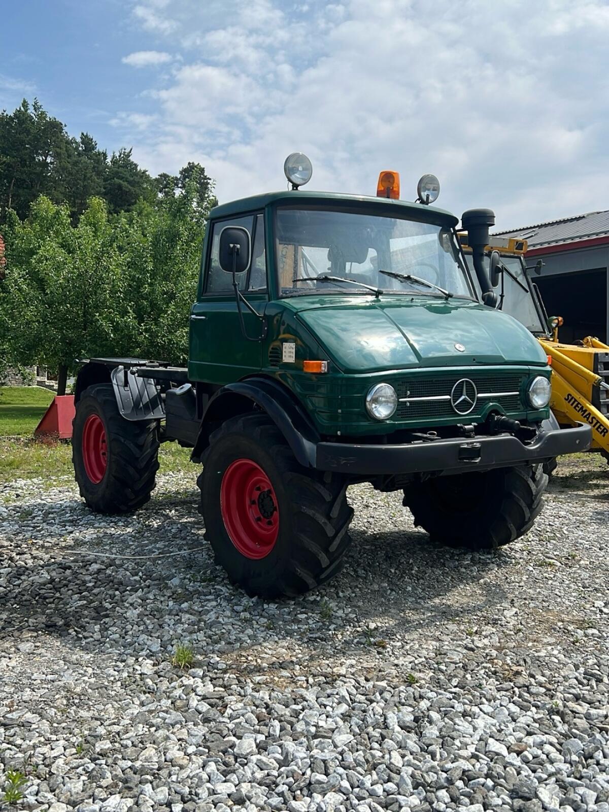 Unimog 406 U84 1