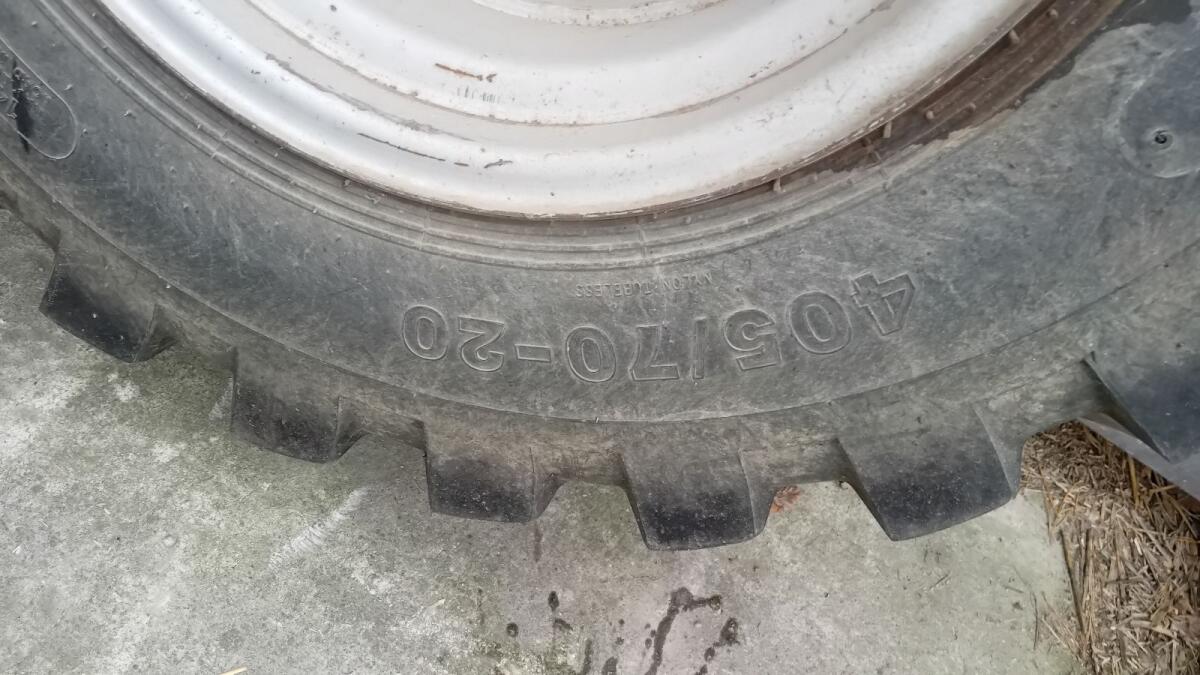 Reifen mit Felge 2